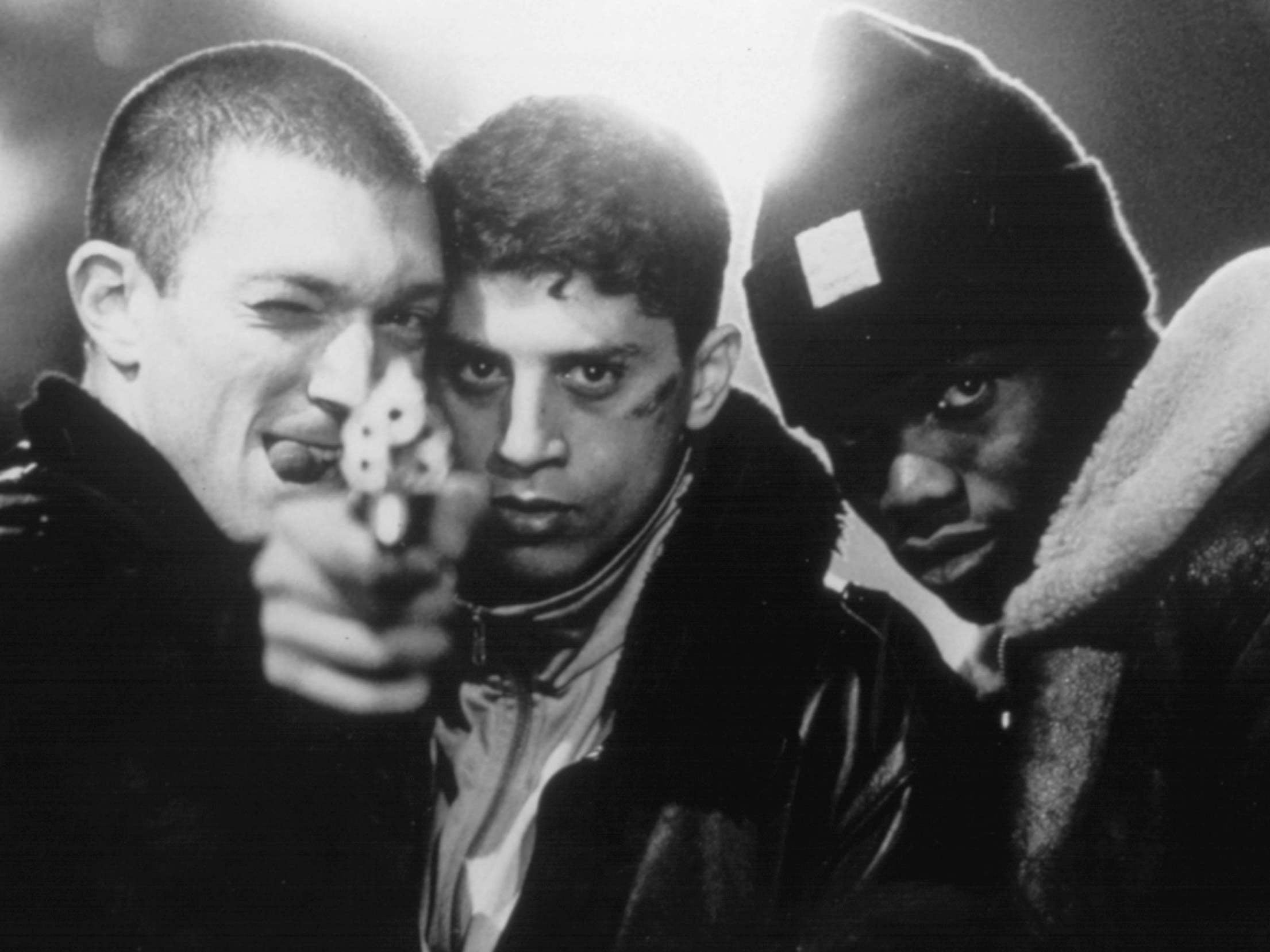 Vinz (Vincent Cassel), Said (Said Taghmaoui), and Hubert (Hubert Koundé) are three friends living in Paris’s banlieues