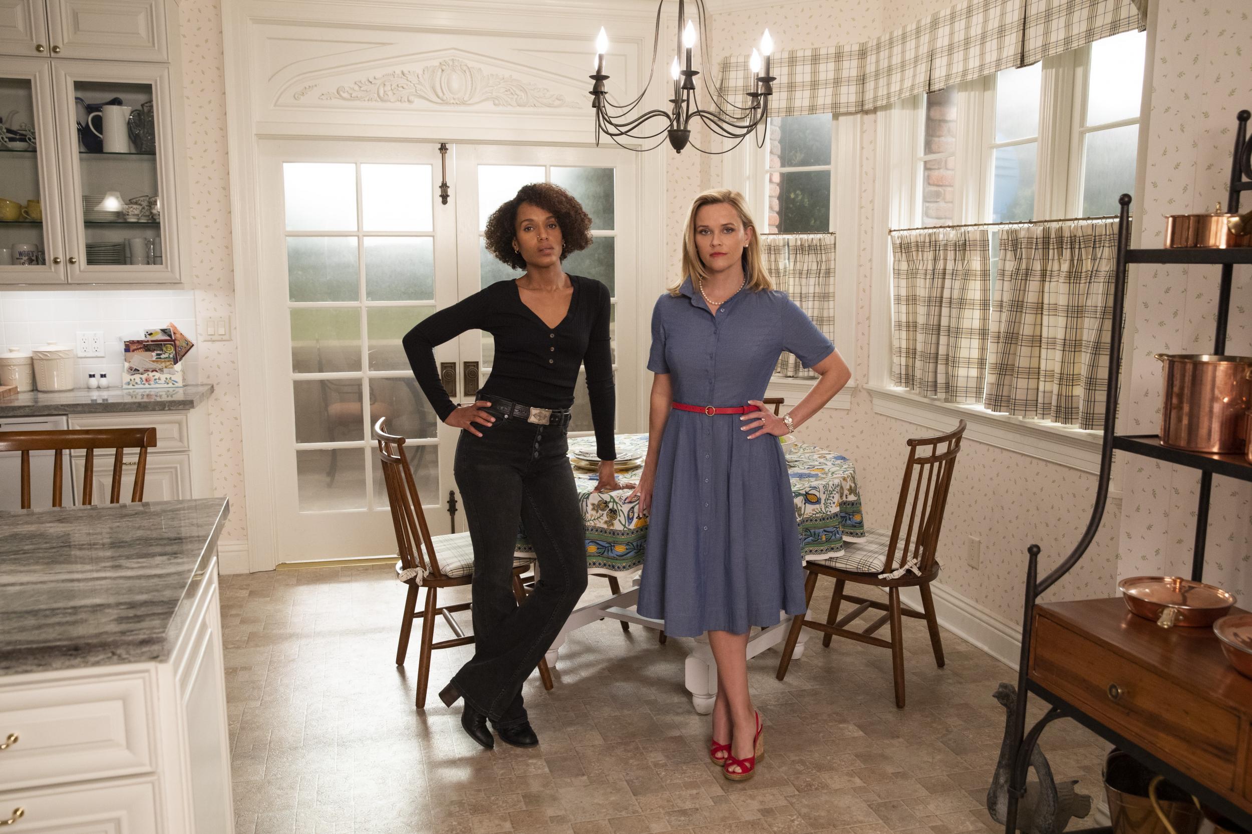 Reese Witherspoon as Elena and Kerry Washington as Mia in Hulu's 'Little Fires Everywhere'