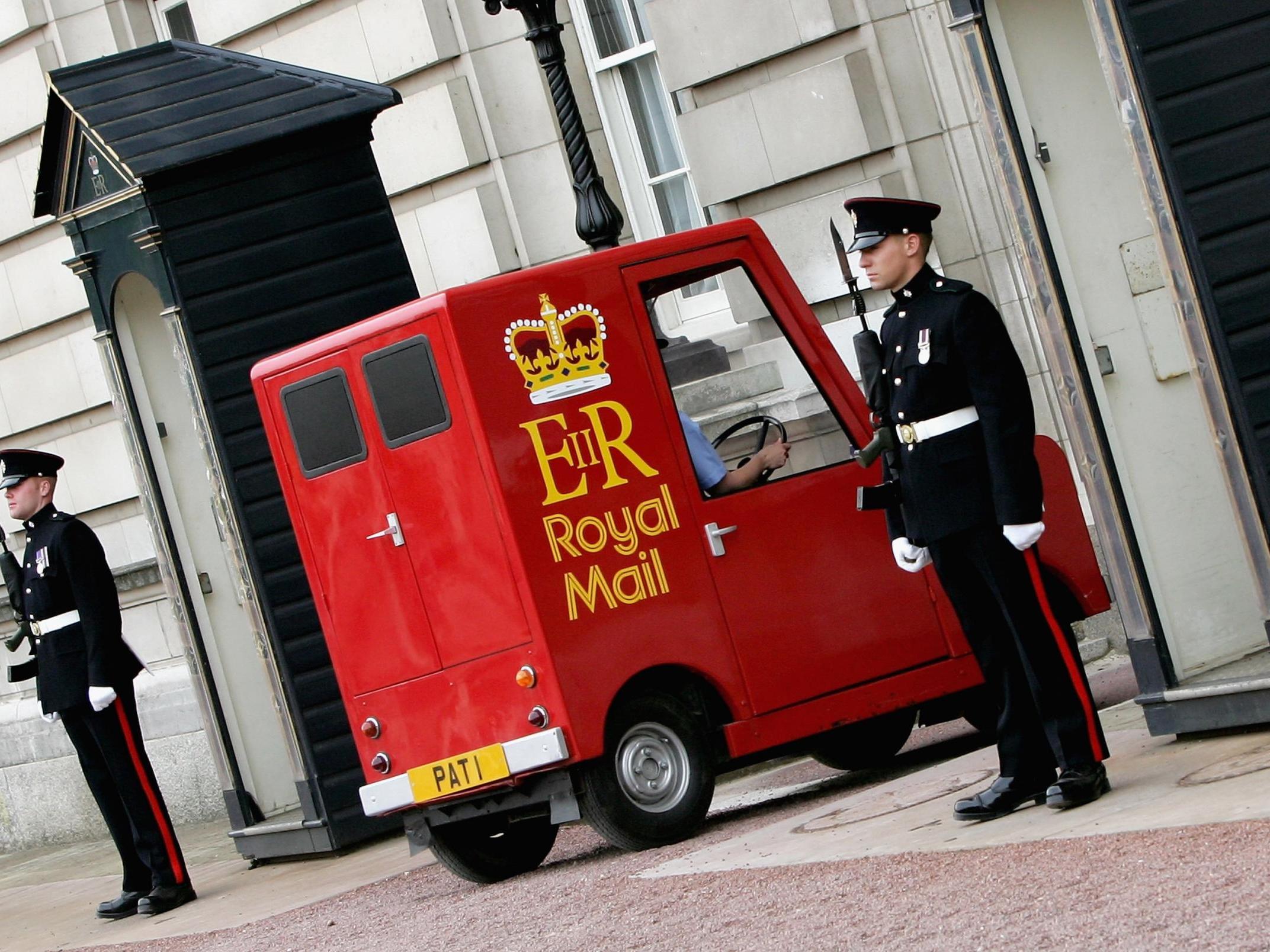 ‘Sorry I’m late, Your Majesty, but your secret palace never showed up on the satnav’