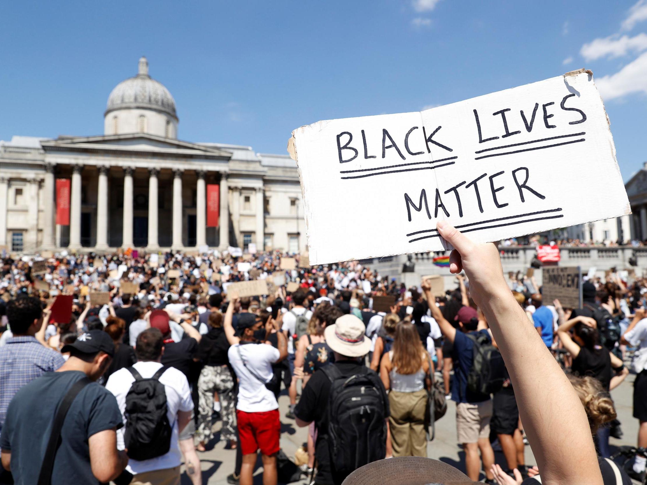 Hundreds of people ignored social distancing guidelines in Trafalgar Square