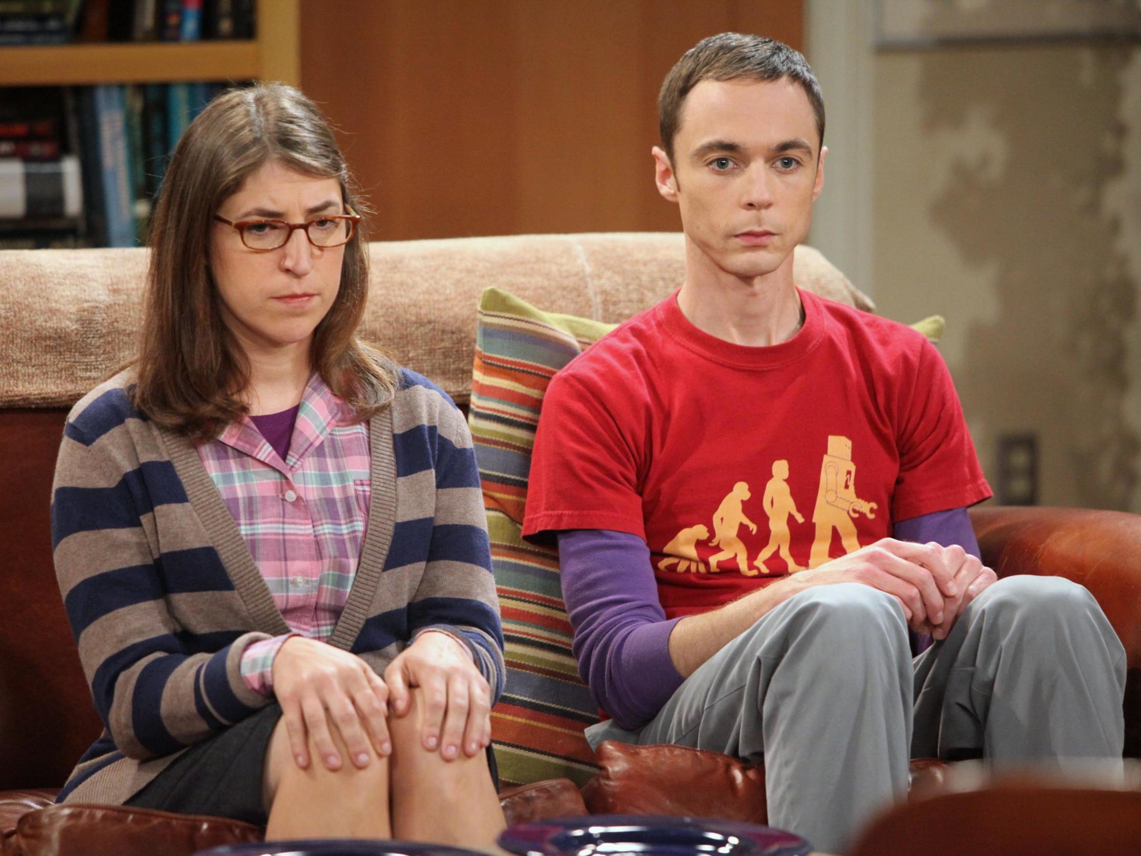 Mayim Bialik and Jim Parsons in 'The Big Bang Theory'