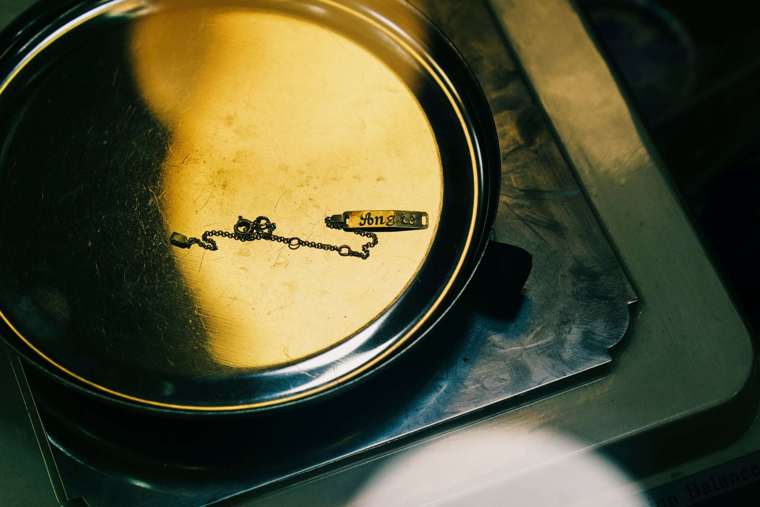 A bracelet is weighed in a shop in Beirut