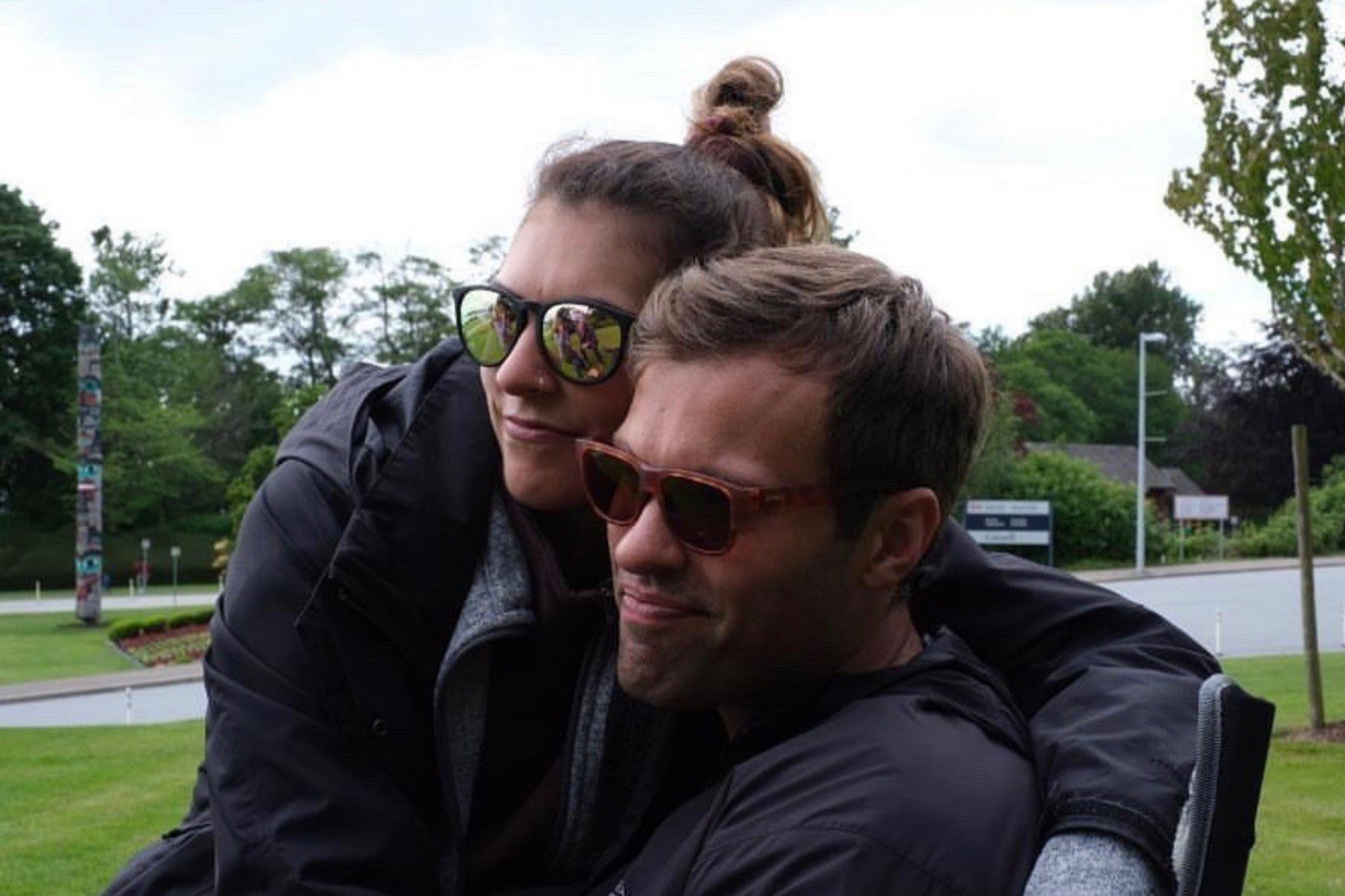 Canadian Erik Buddingh reunites with American girlfriend Morgan Bergren at Peace Arch Park