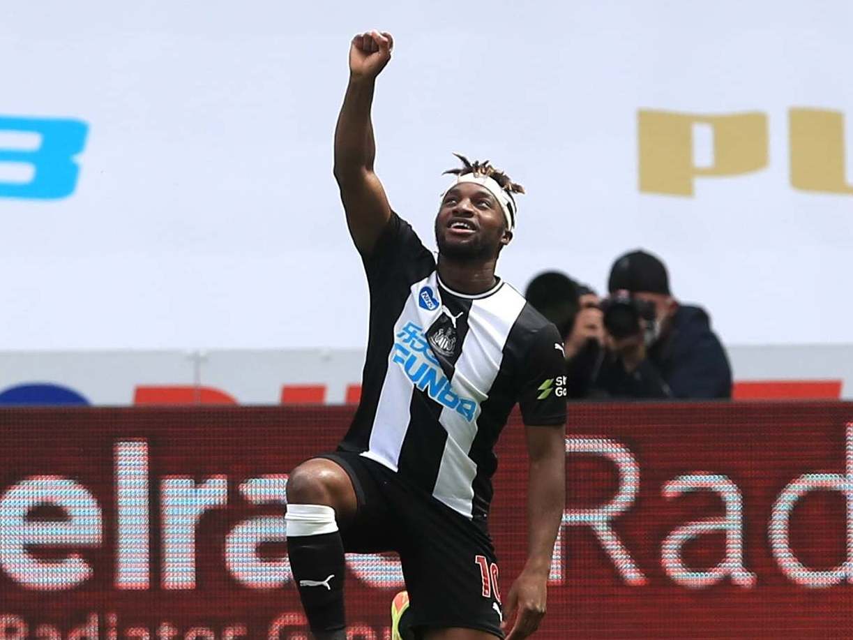 Saint-Maximin took a knee after scoring the opener