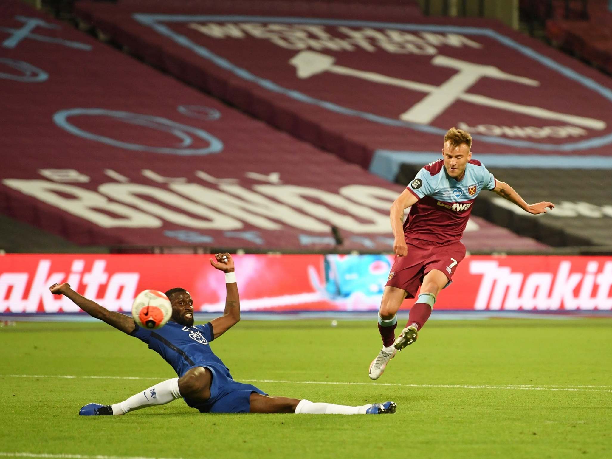 Yarmolenko buries the winner for West Ham