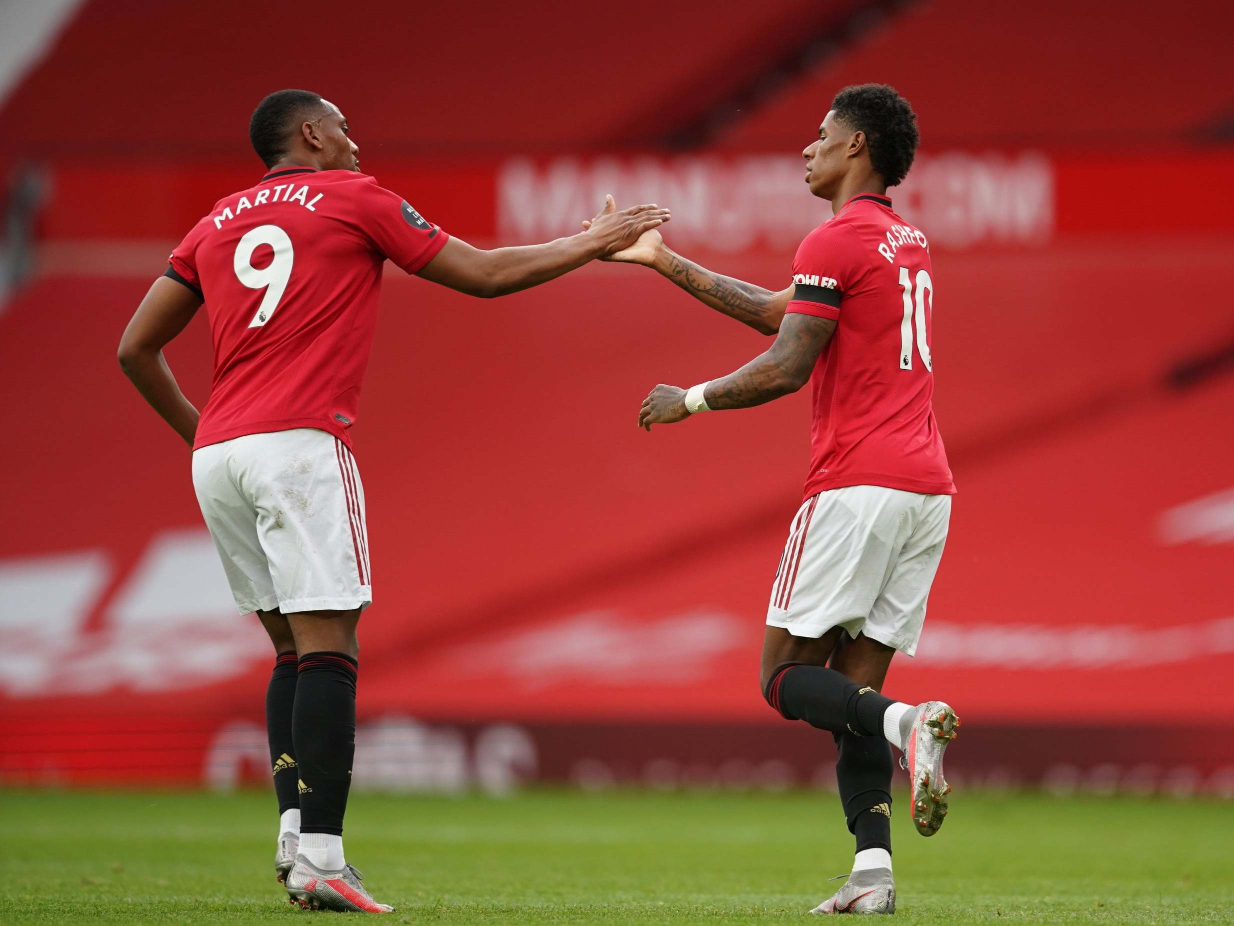 Marcus Rashford and Anthony Martial celebrate