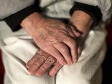 Apathy ‘could be early warning sign of dementia’