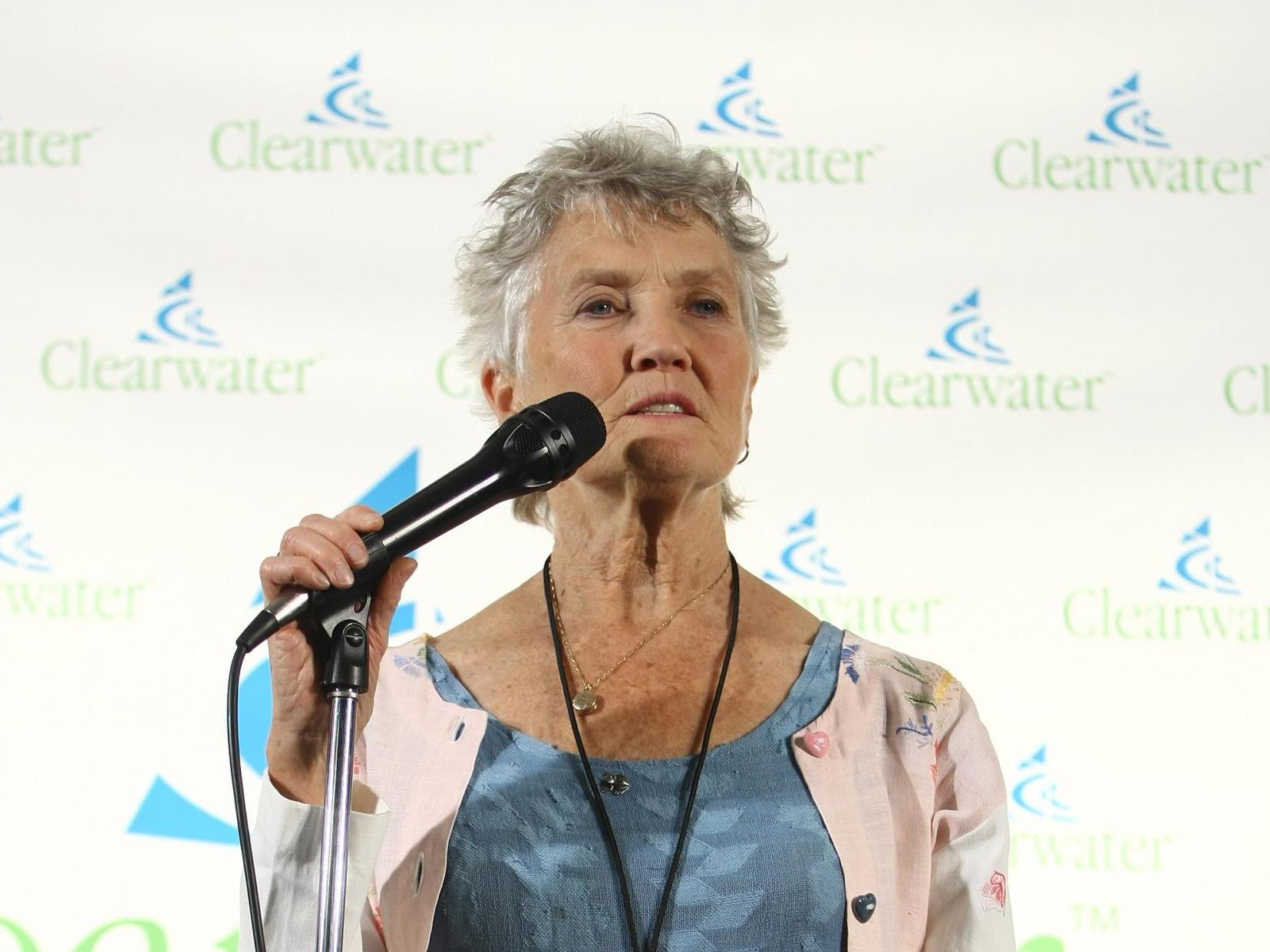 Peggy Seeger celebrates Pete Seeger’s 90th birthday at New York’s Madison Square Garden in May 2009 (Getty)