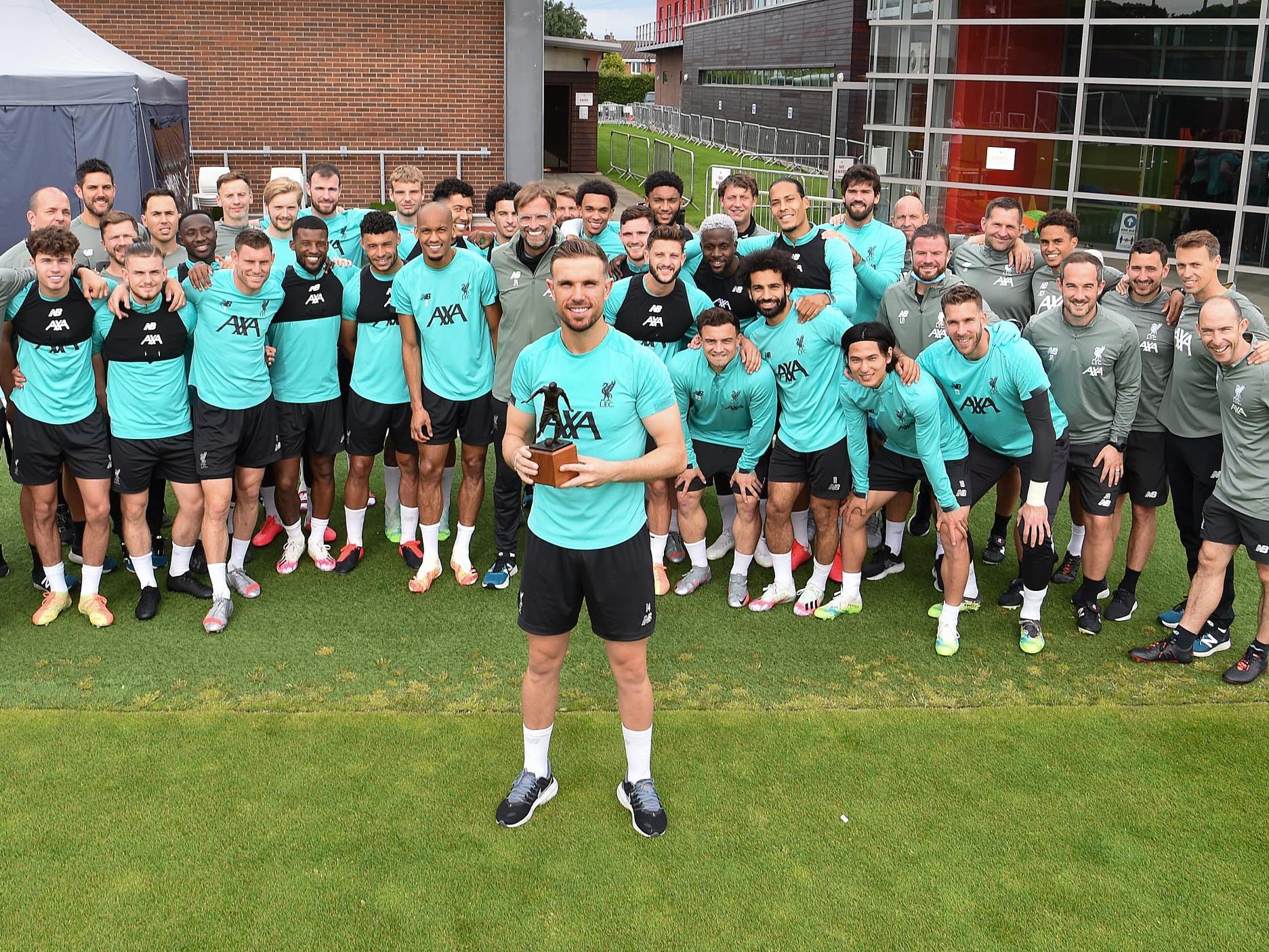 Henderson with the Football Writers Association Footballer of the Year Award