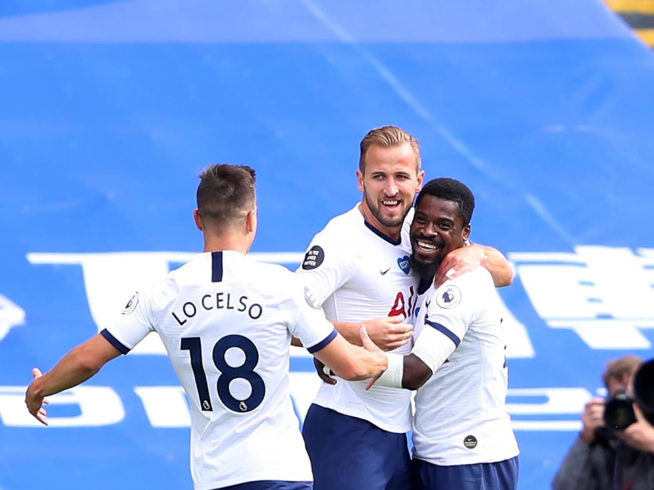 Spurs celebrate after Kane grabs the lead over Palace