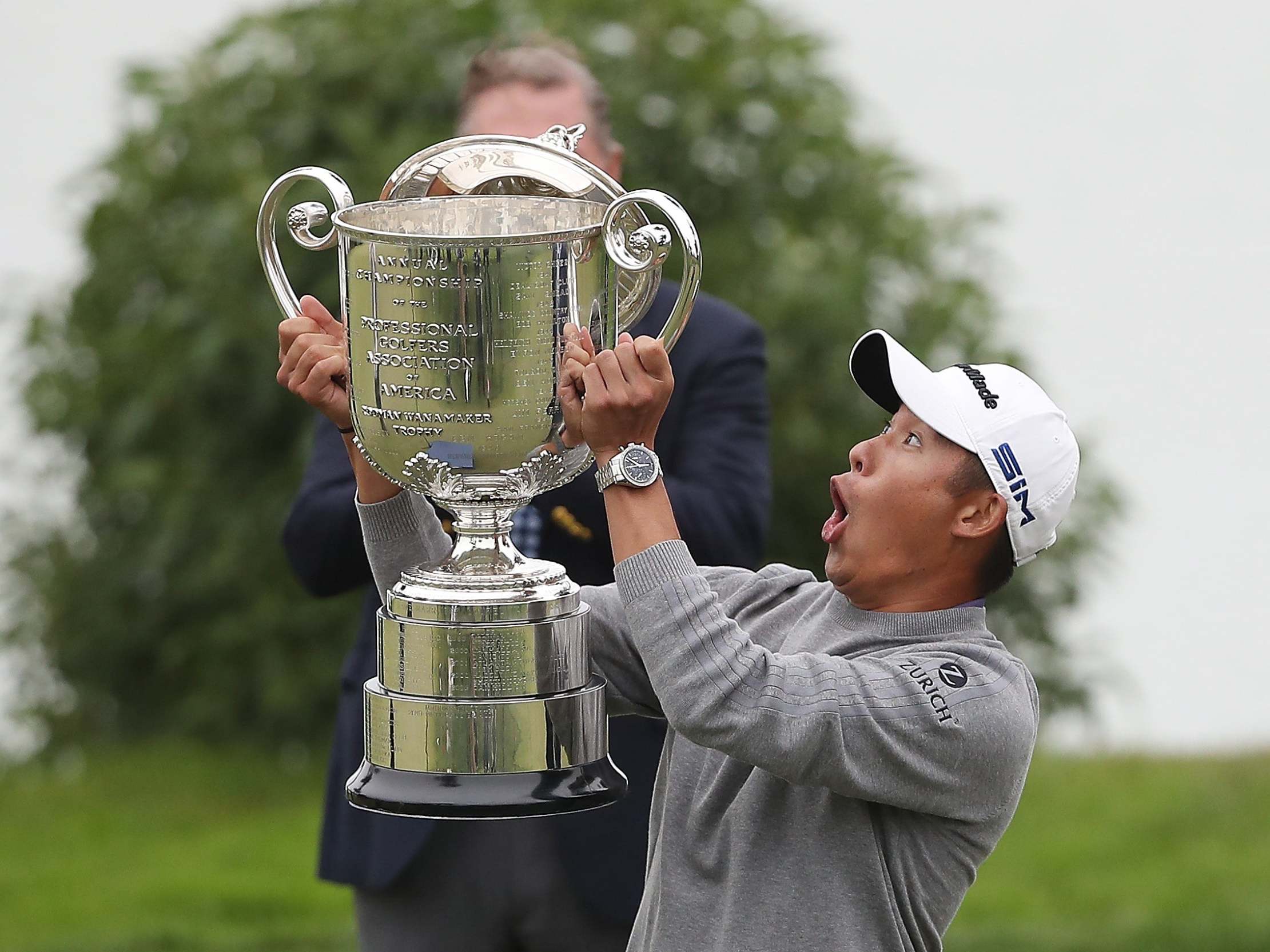 Morikawa's only error of the day came when the lid fell off the Wanamaka Trophy