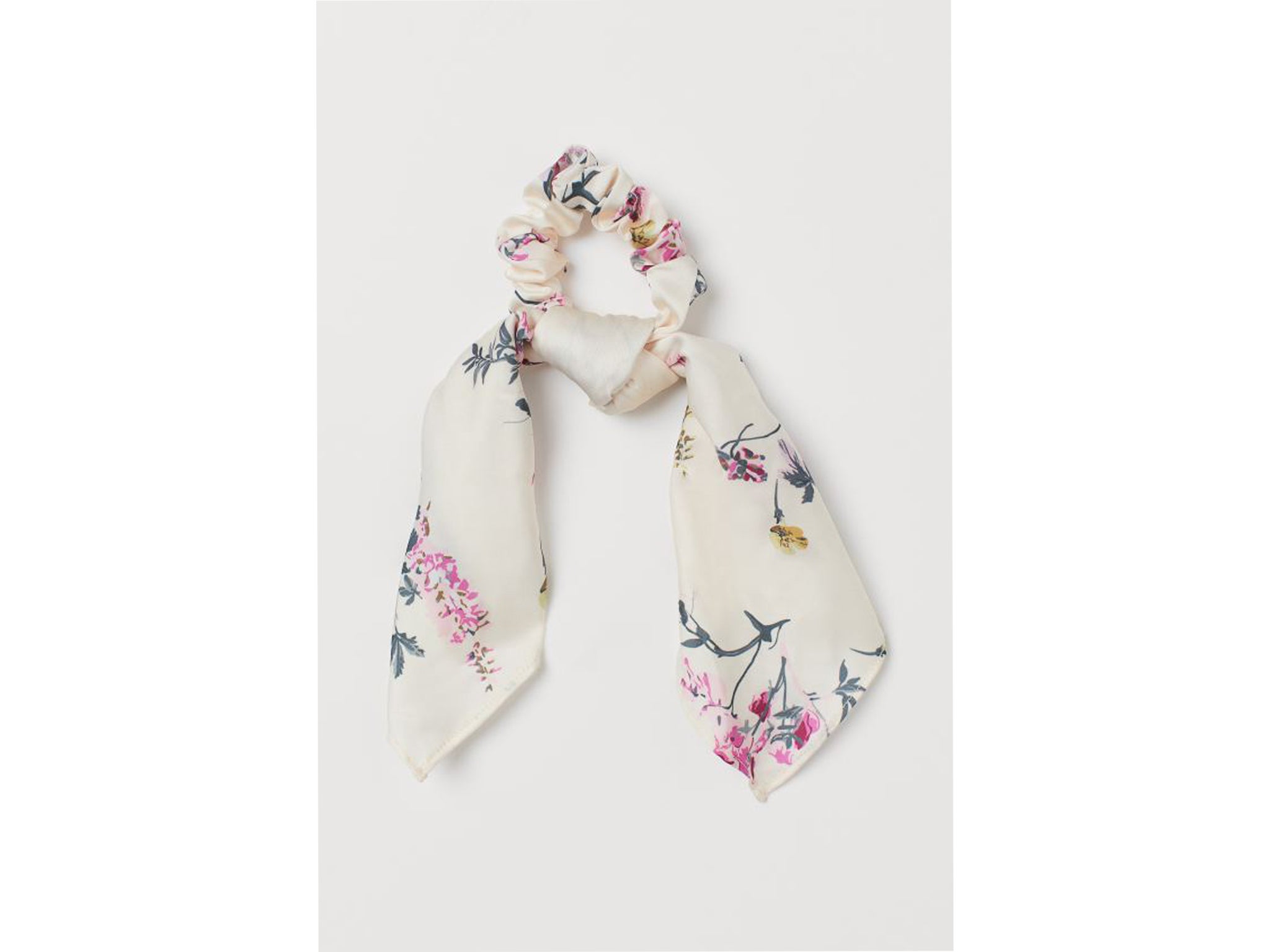 This floral scrunchie reminds us of lush meadows and country walks (H&amp;M)