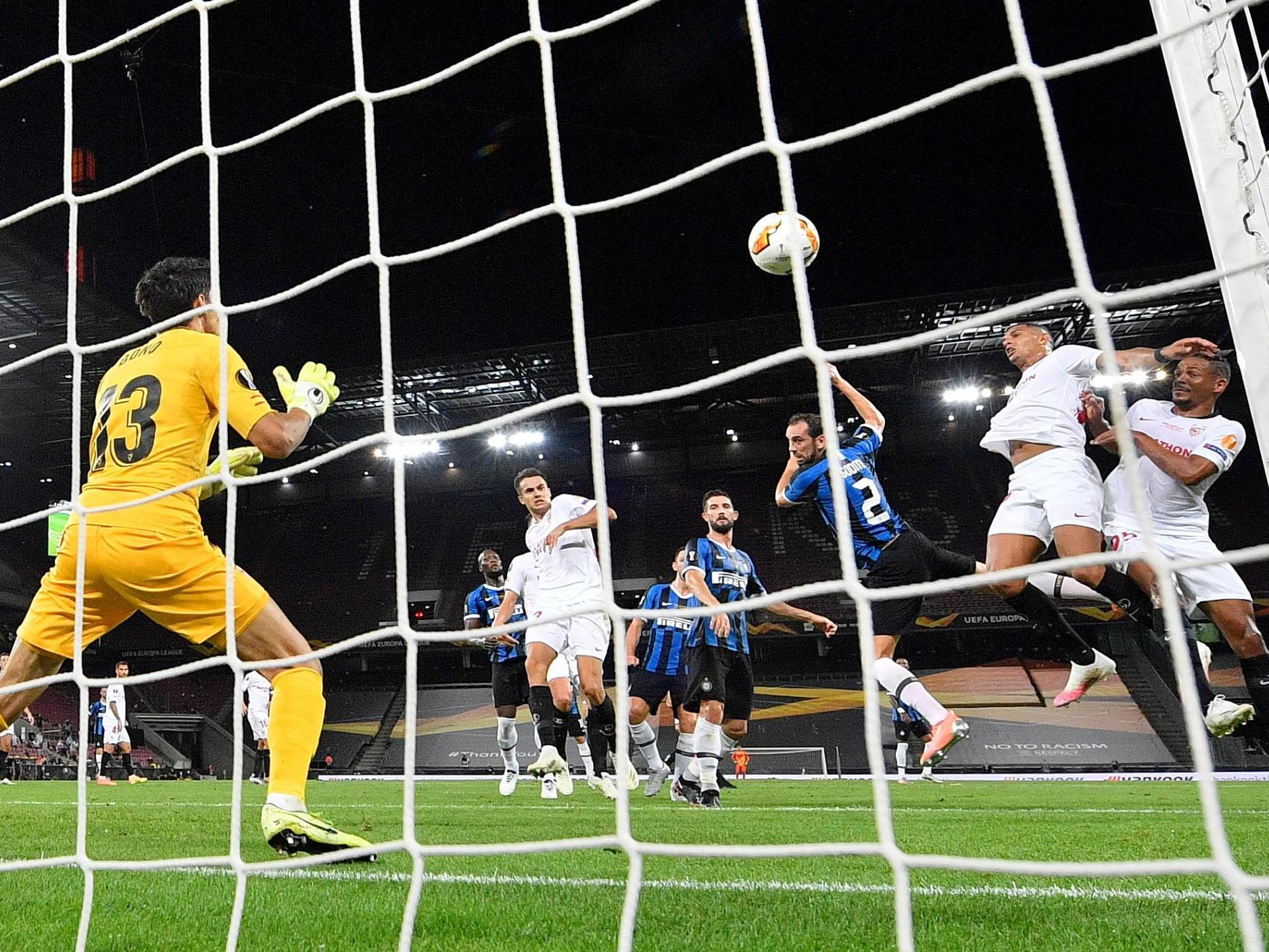 Diego Godin’s header for Inter makes it 2-2 in the Europa League final