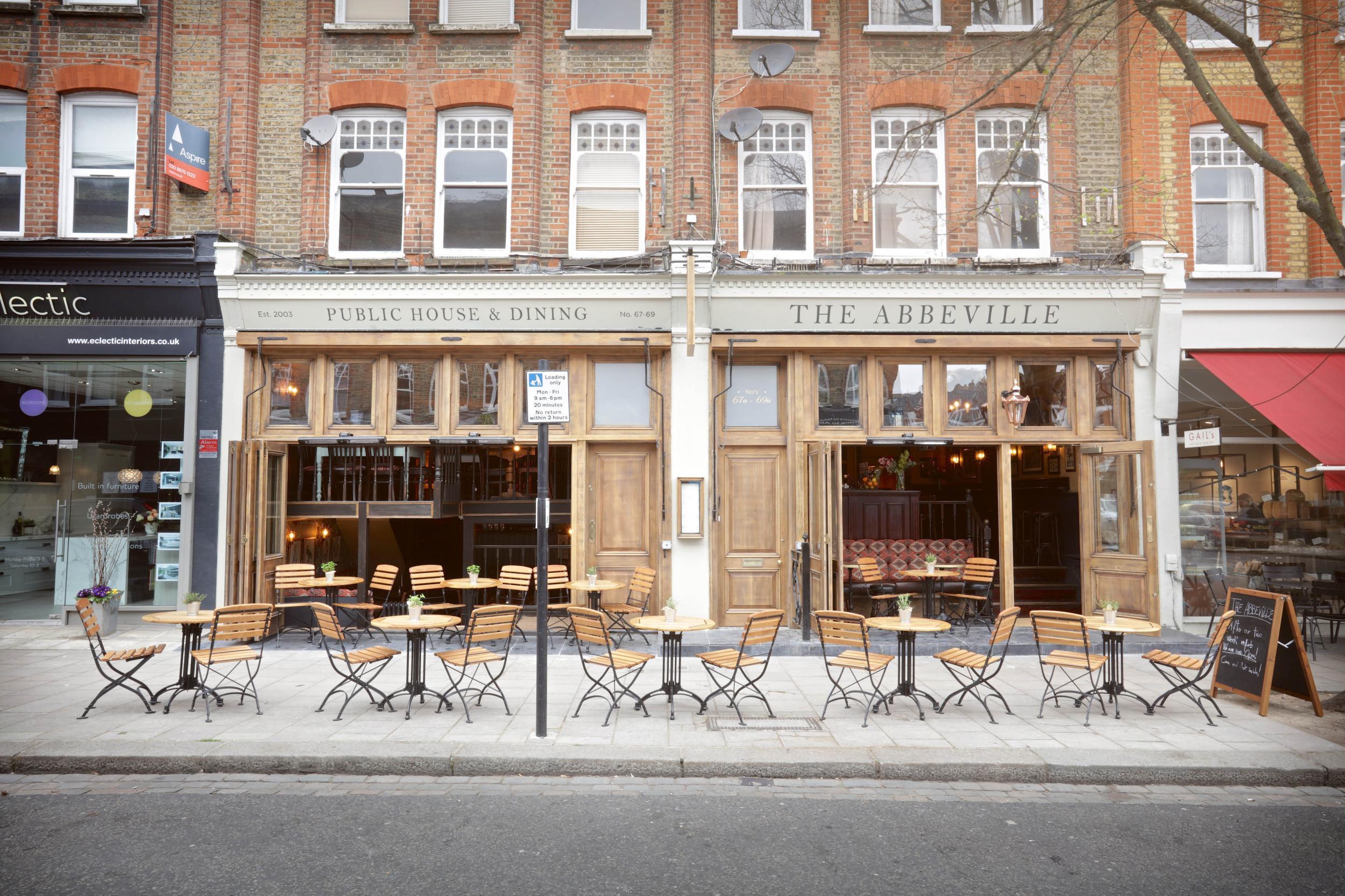 [The Abbeville Pub, Clapham]