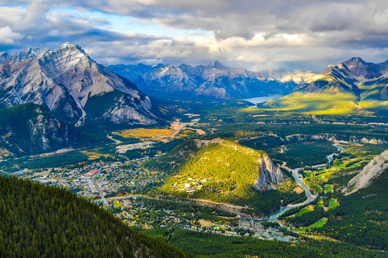 Man was caught sight-seeing at Sulphur Mountain