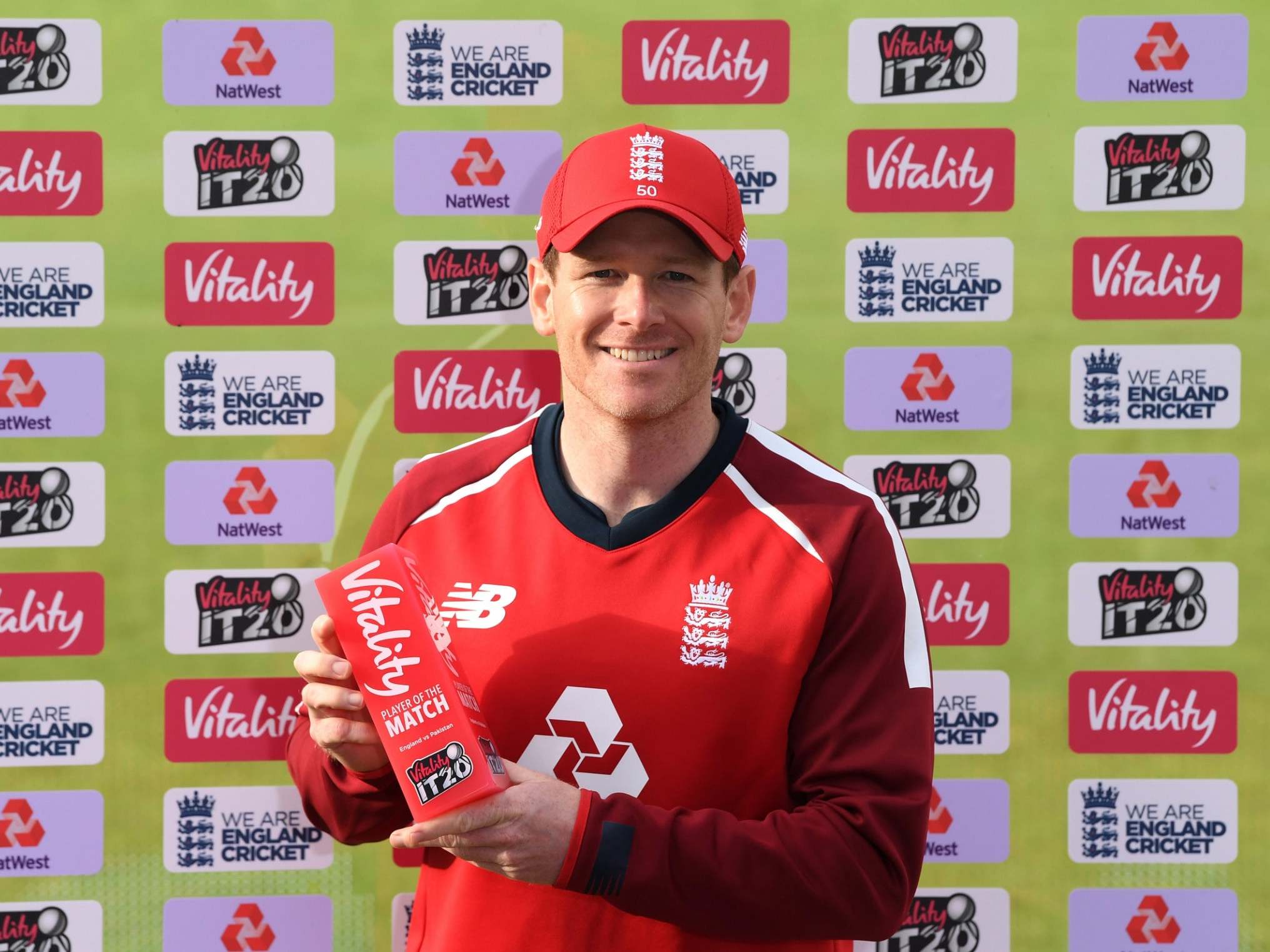 Eoin Morgan poses with his Player of the Match Trophy