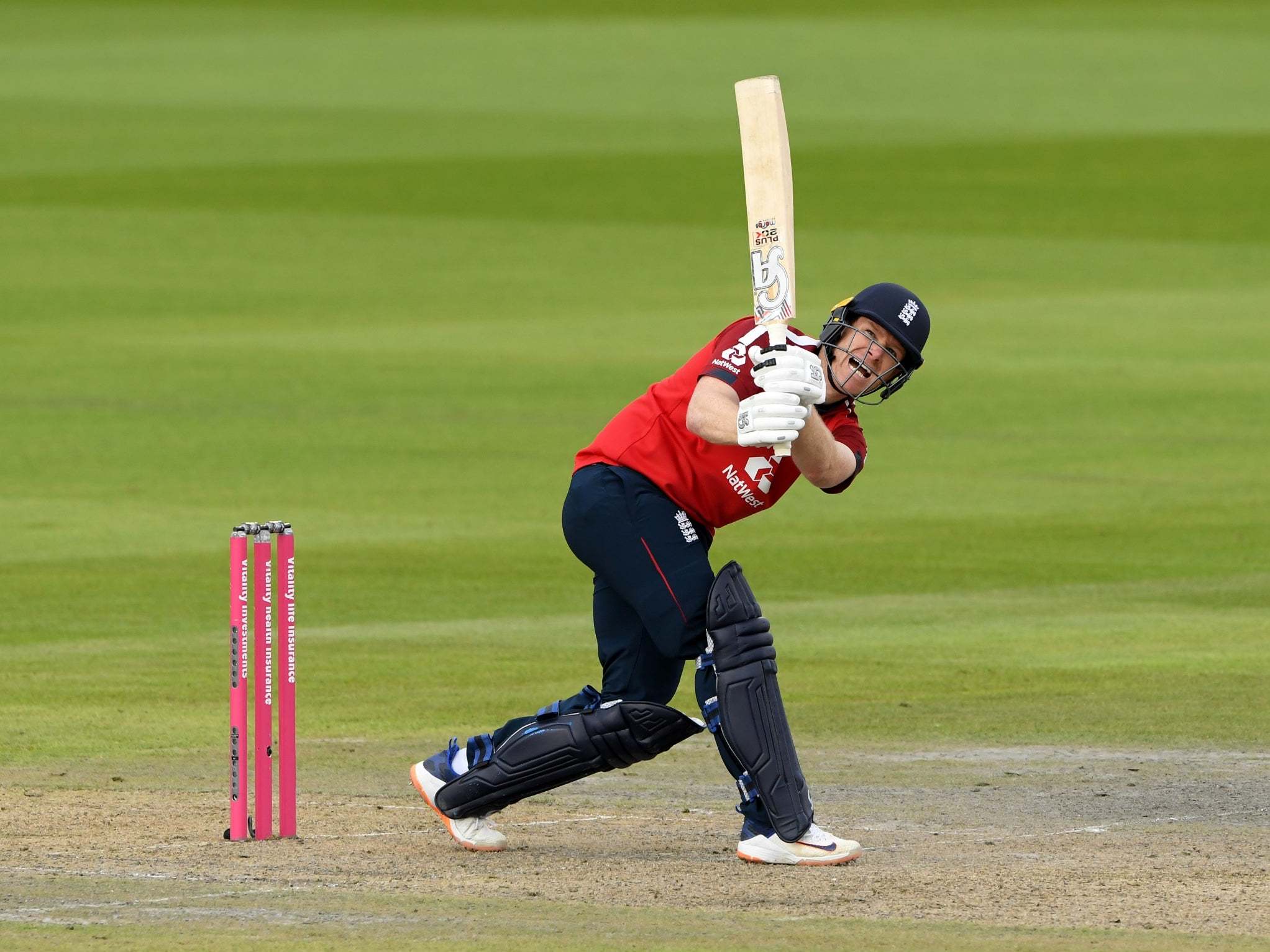 Captain Eoin Morgan hit 66 off 33 balls